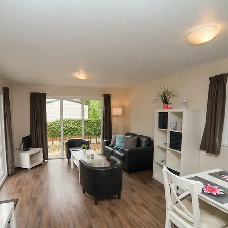 De Scheepsbel פארק נופש *